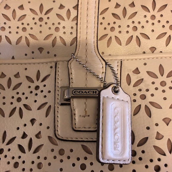 Coach purse - Picture 3 of 8